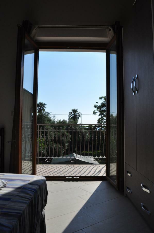 פאלרנה B&B Villa Marsico מראה חיצוני תמונה