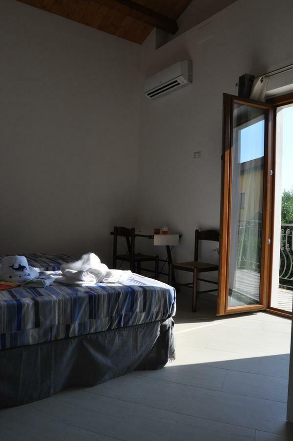 פאלרנה B&B Villa Marsico מראה חיצוני תמונה